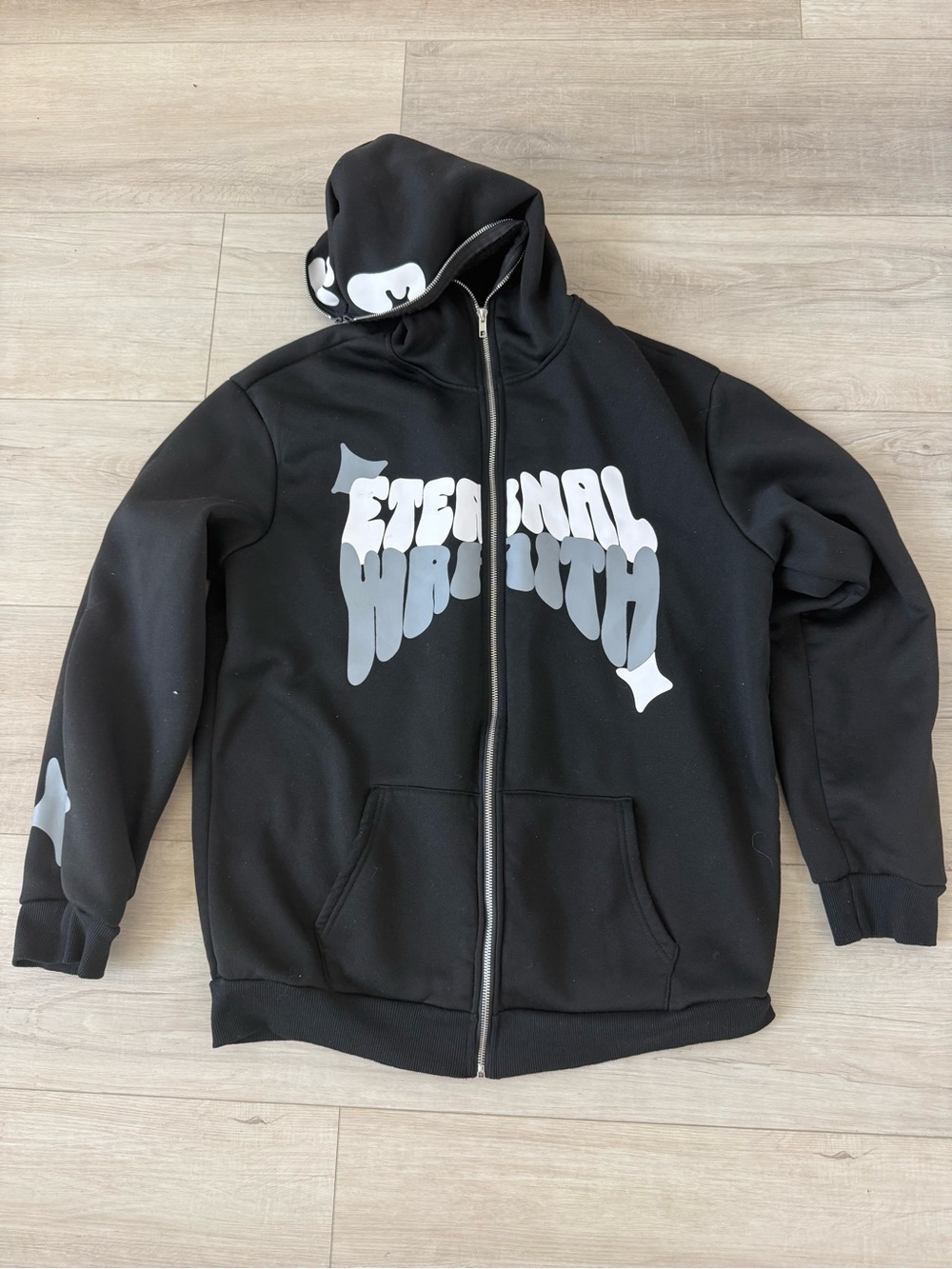 Eternal wraith
Black Zip-Up Sweater men's XL